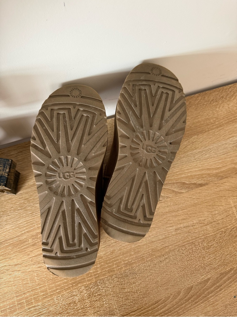Platform UGG Mini Boots (Chestnut, Women’s 9) - Picture 7 of 8